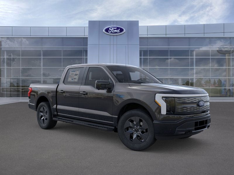 2025 Ford F-150 Lightning Lariat®
