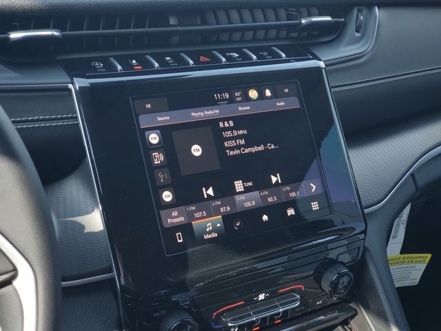 2023 Jeep Grand Cherokee Laredo