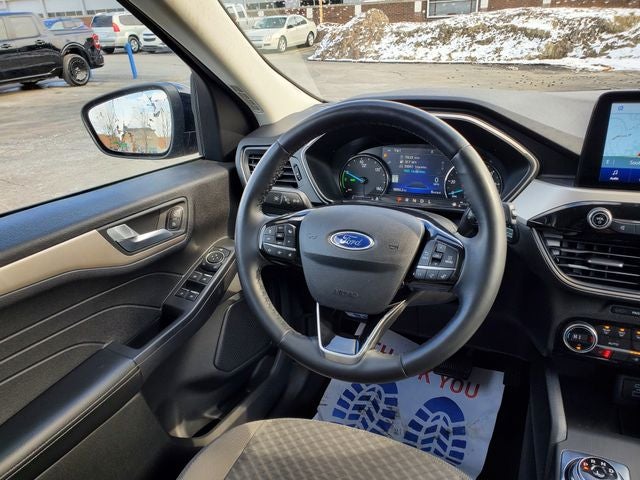 2021 Ford Escape Hybrid SE