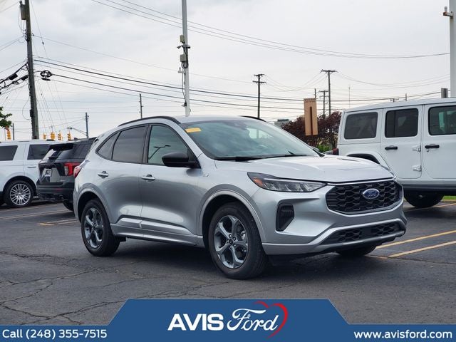 2023 Ford Escape ST-Line AWD's photo