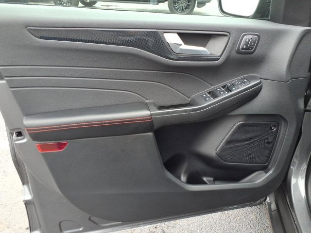 2024 Ford Escape ST-Line Elite