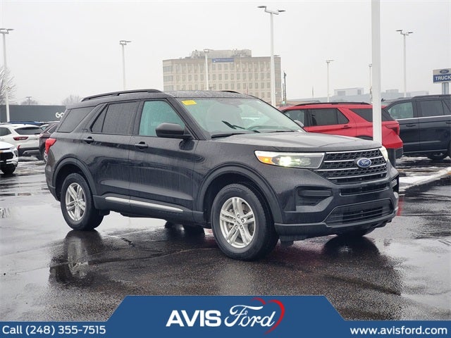 2023 Ford Explorer XLT