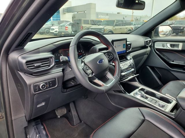 2024 Ford Explorer ST-Line
