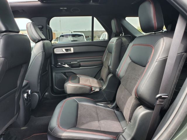 2024 Ford Explorer ST-Line