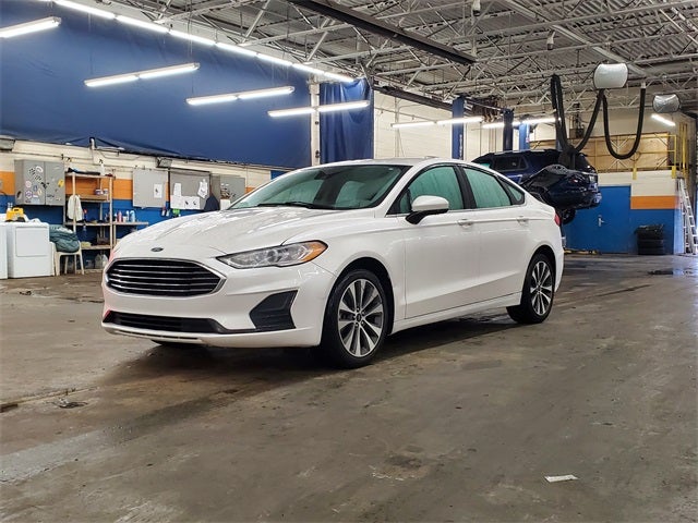 2020 Ford Fusion SE