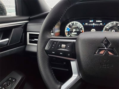 2023 Mitsubishi Outlander SE Black Edition