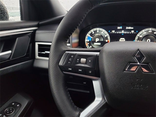 2023 Mitsubishi Outlander SE Black Edition