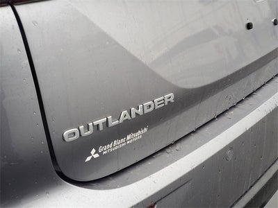 2023 Mitsubishi Outlander SE Black Edition