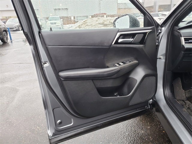 2023 Mitsubishi Outlander SE Black Edition