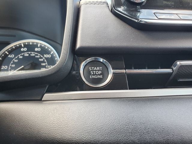 2024 Mitsubishi Outlander SE Black Edition w/Pano Roof