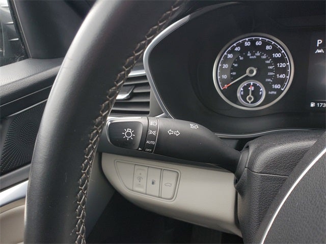 2022 Genesis G70 2.0T