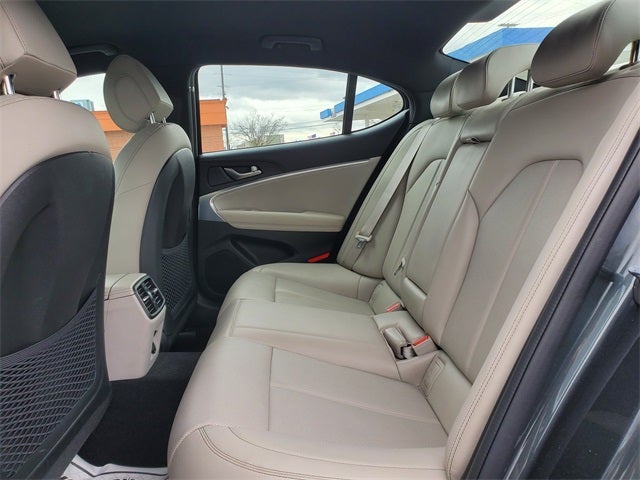 2022 Genesis G70 2.0T