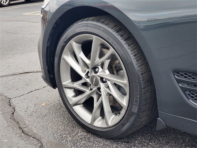 2022 Genesis G70 2.0T