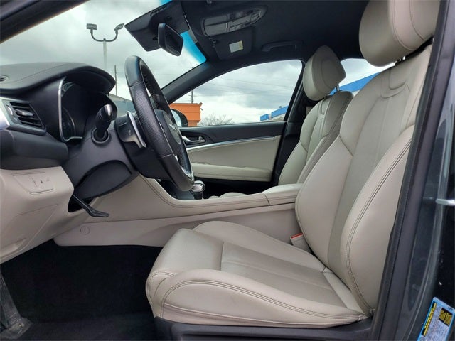 2022 Genesis G70 2.0T