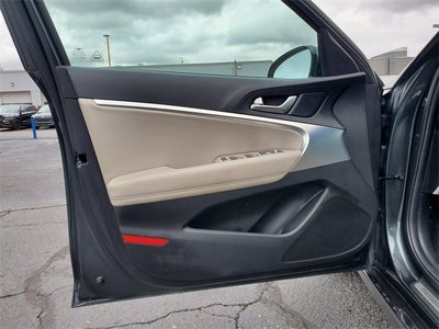 2022 Genesis G70 2.0T