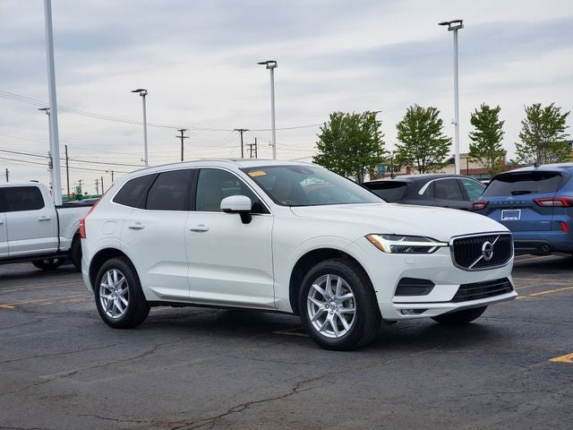 2020 Volvo XC60 T5 Momentum AWD's photo